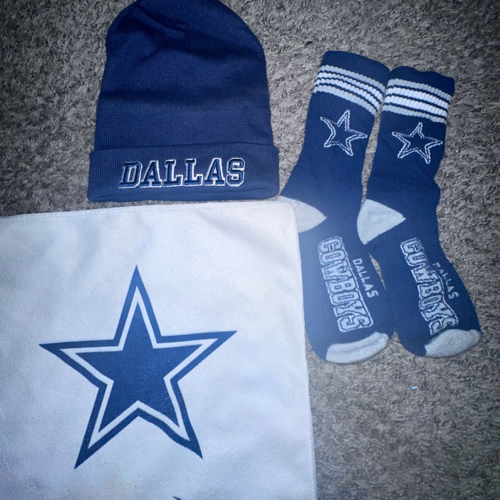 NFL Dallas Kids Beanie and Socks Set - Blue and White